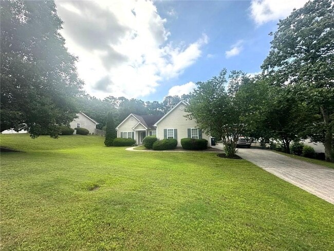 2743 Sam Calvin Dr in Dacula, GA - Building Photo - Building Photo