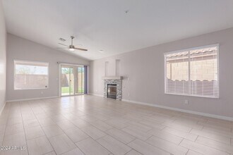 15264 N 102nd St in Scottsdale, AZ - Foto de edificio - Building Photo