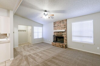 2021 S Loop 289 in Lubbock, TX - Building Photo - Building Photo