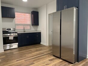 2643 W Armitage Ave in Chicago, IL - Building Photo - Building Photo