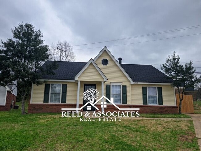property at 4698 Laurel Downs Rd