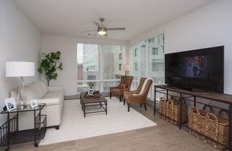 Veranda at Avalon in Alpharetta, GA - Foto de edificio - Interior Photo