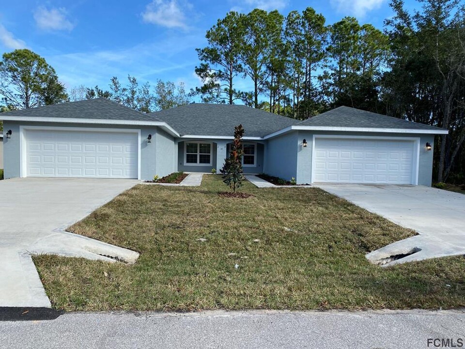 14 Karas Trail in Palm Coast, FL - Building Photo