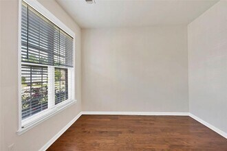 440 Bayswater Way in Suwanee, GA - Building Photo - Building Photo