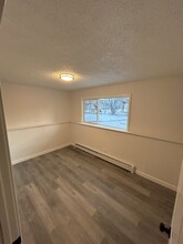 6911 Royal Ct in Anchorage, AK - Building Photo - Building Photo