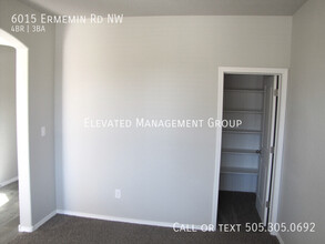 6015 Ermemin Ave NW in Albuquerque, NM - Building Photo - Building Photo