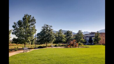 324 E Fountain Blvd in Colorado Springs, CO - Building Photo - Building Photo