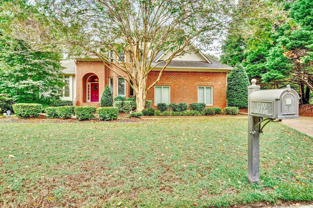 1700 Jermyn Ln in Virginia Beach, VA - Building Photo