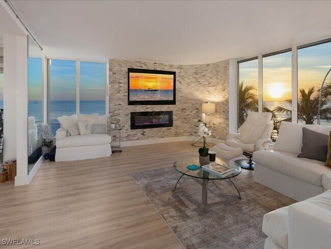 3115 Gulf Shore Blvd N in Naples, FL - Building Photo - Building Photo