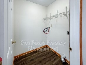 253 Main St in Mill Hall, PA - Building Photo - Building Photo