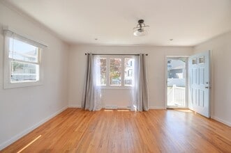 42 Buttonwood Rd in Dartmouth, MA - Building Photo - Building Photo