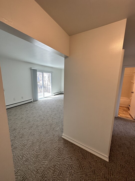 121 W William St, Unit 201 Photo