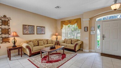 2605 Daulby St in Kissimmee, FL - Building Photo - Building Photo