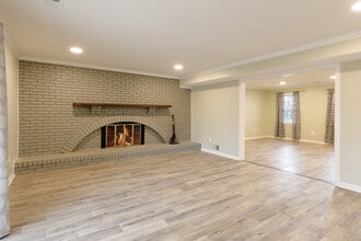 15 Butternut Way in Sterling, VA - Building Photo - Building Photo