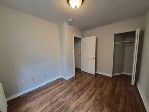 214 Hanover St, Unit 3 in Boston, MA - Foto de edificio - Building Photo