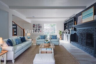 1719 Wagon Gap Trail in Houston, TX - Foto de edificio - Building Photo