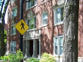 1528 W Pratt Blvd in Chicago, IL - Building Photo