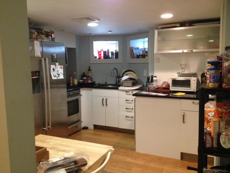 18 Warwick St, Unit D44 in Boston, MA - Foto de edificio
