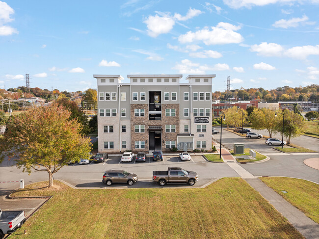 Gateway Apartments in Winston-Salem, NC - Building Photo - Building Photo