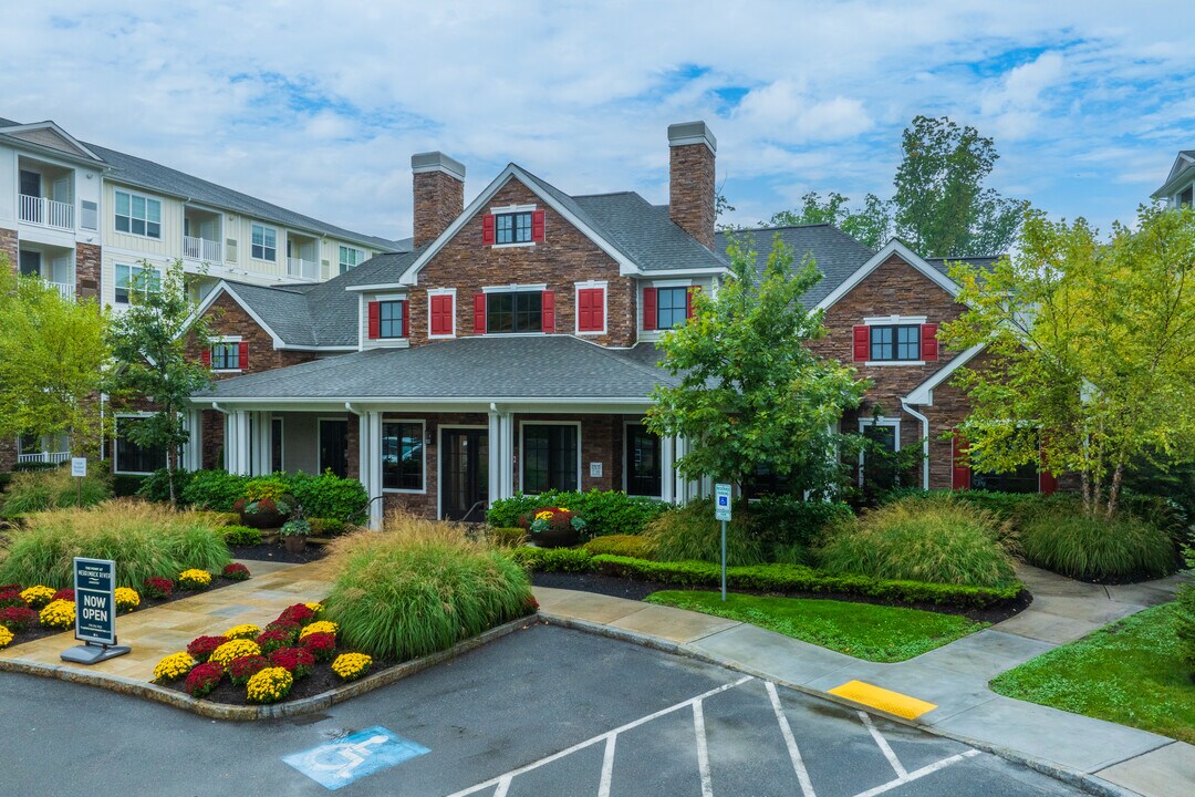 The Point at Merrimack River in Andover, MA - Foto de edificio
