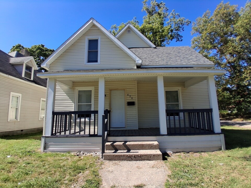 624 Chandler St in Danville, IL - Building Photo