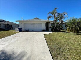 19008 Orlando Rd S in Ft. Myers, FL - Building Photo