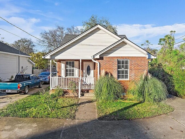 809 N Dupont Ave in Nashville, TN - Building Photo - Building Photo