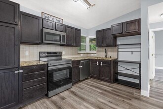 1502 Daroca Dr in Deltona, FL - Building Photo - Building Photo