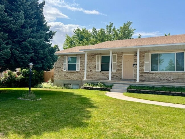 4287 Queens Ferry Dr