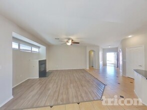 4123 Farmdale Ave in North Las Vegas, NV - Building Photo - Building Photo