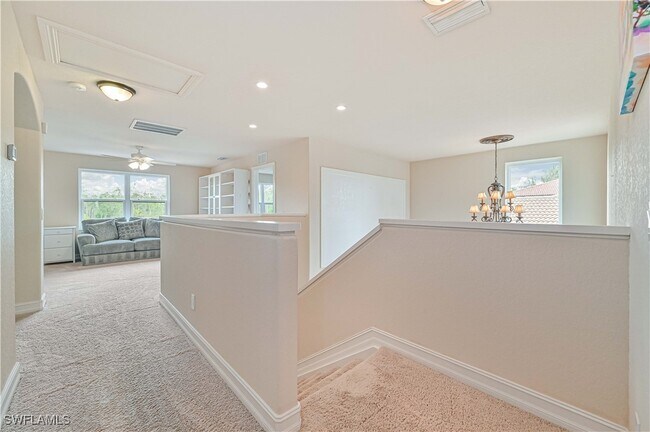 9280 River Otter Dr in Ft. Myers, FL - Foto de edificio - Building Photo
