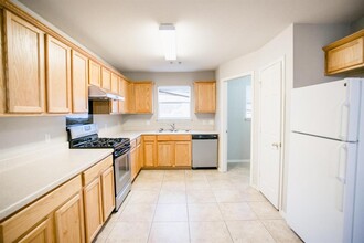 619 Hogan in Kyle, TX - Building Photo - Building Photo
