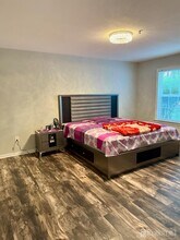 816 Waterford Dr in Edison, NJ - Building Photo - Building Photo