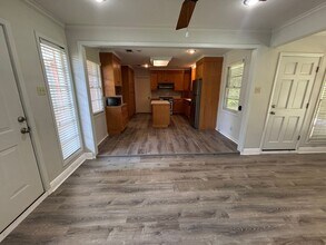 9834 Cal Rd in Baton Rouge, LA - Building Photo - Building Photo