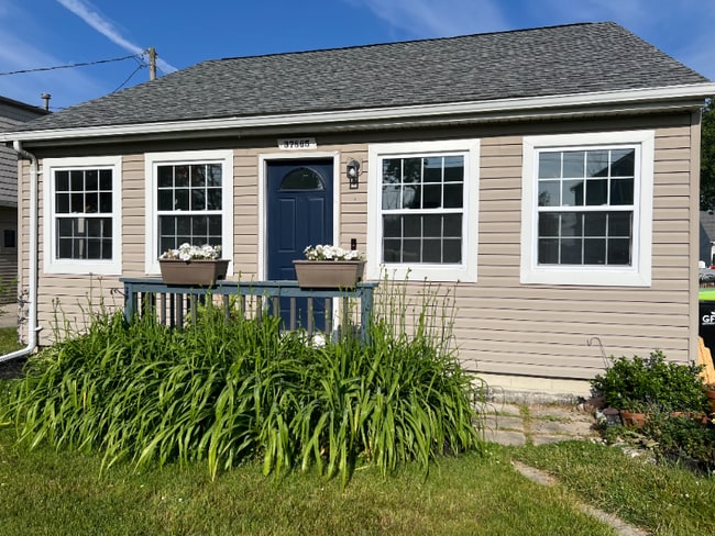 property at 37865 Mallast St