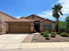 8224 N Camino De La Viola in Tucson, AZ - Building Photo