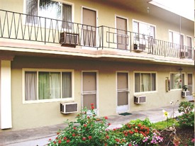 Covina Manor Apartments