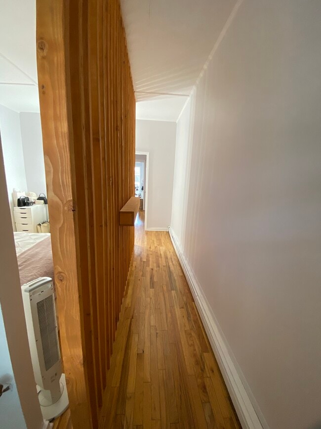 26 Sterling Pl, Unit 1
