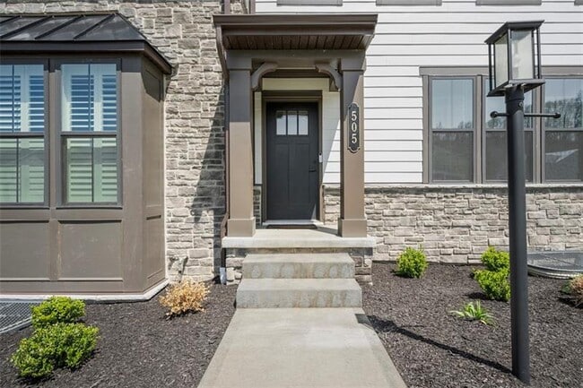 505 Blackrock Blvd in Seven Fields, PA - Building Photo - Building Photo