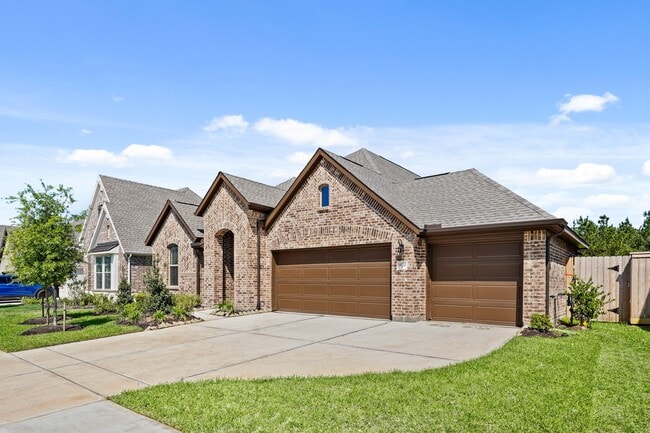 property at 1420 Florecer Ln