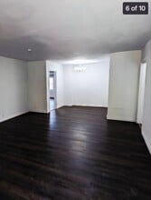 4015 Hartel St in Beaumont, TX - Building Photo - Building Photo