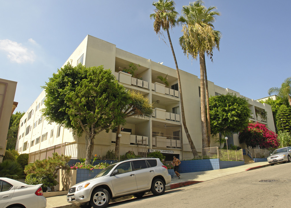 1841 N Fuller Ave in Los Angeles, CA - Foto de edificio