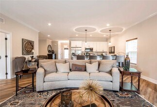 5281-5287 Chestnut Ridge Rd in Orchard Park, NY - Foto de edificio - Building Photo