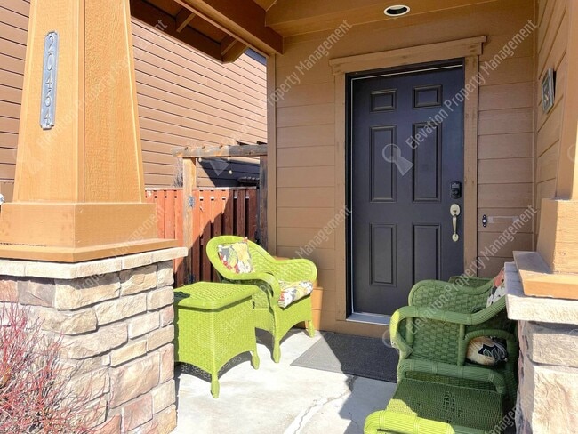 20464 Brentwood Ave in Bend, OR - Building Photo - Building Photo