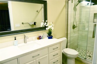 3921 Declaration Ave in Calabasas, CA - Building Photo - Building Photo