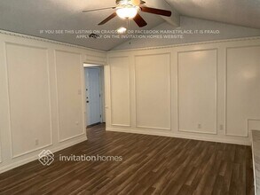 340 NW Summercrest Blvd in Burleson, TX - Foto de edificio - Building Photo