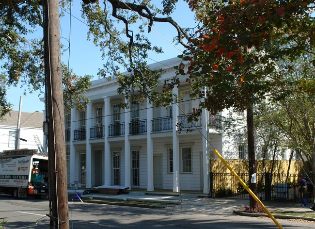 1546 Camp St in New Orleans, LA - Building Photo - Building Photo