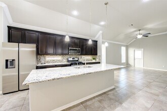 5314 Silver Ledge Dr in Katy, TX - Building Photo - Building Photo