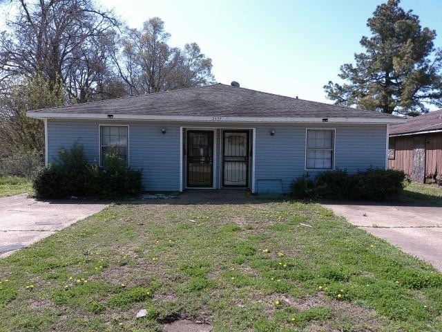 property at 2237 W Rose St