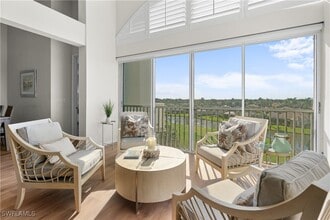 1540 Clermont Dr in Naples, FL - Foto de edificio - Building Photo